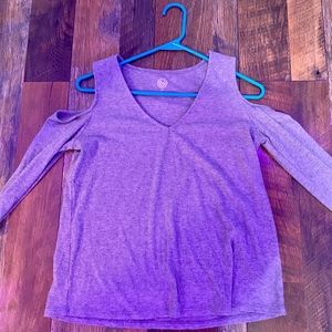 Cold-shoulder Sweater🤍